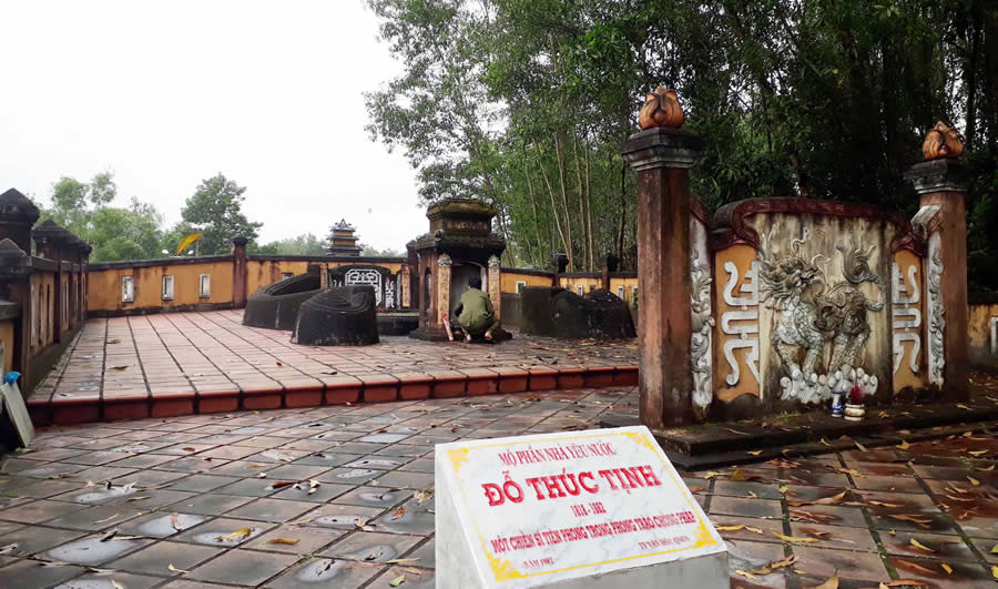 The tomb of Do Thuc Tinh